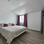 Confortable Et Spacieuse, Ideal Pour 8 Personnes - Fr-1-476-245 *