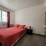 Confortable Et Spacieuse, Ideal Pour 8 Personnes - Fr-1-476-245 펜션 *