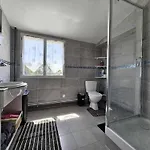 Confortable Et Spacieuse, Ideal Pour 8 Personnes - Fr-1-476-245 펜션 *