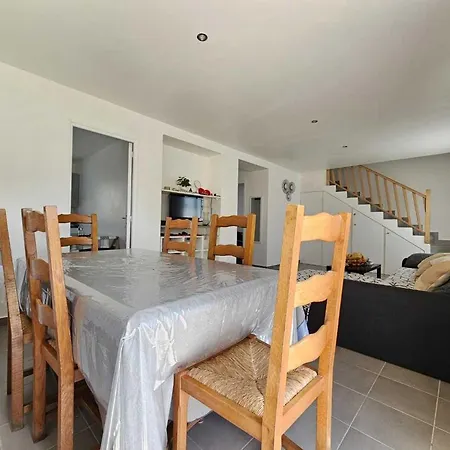 Hébergement de vacances Confortable 8 Pers - Fr-1-476-245