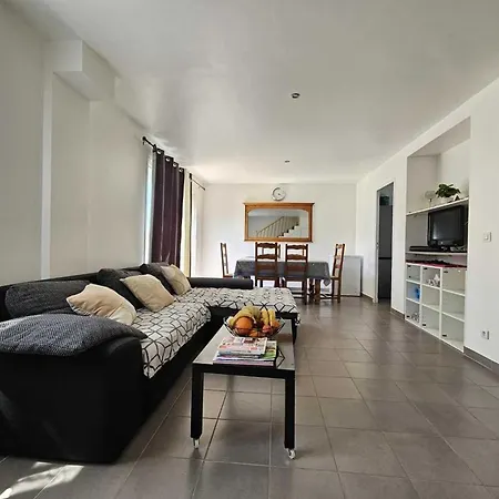 펜션 Confortable Et Spacieuse, Ideal Pour 8 Personnes - Fr-1-476-245 *