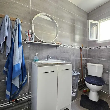 펜션 Confortable Et Spacieuse, Ideal Pour 8 Personnes - Fr-1-476-245 *